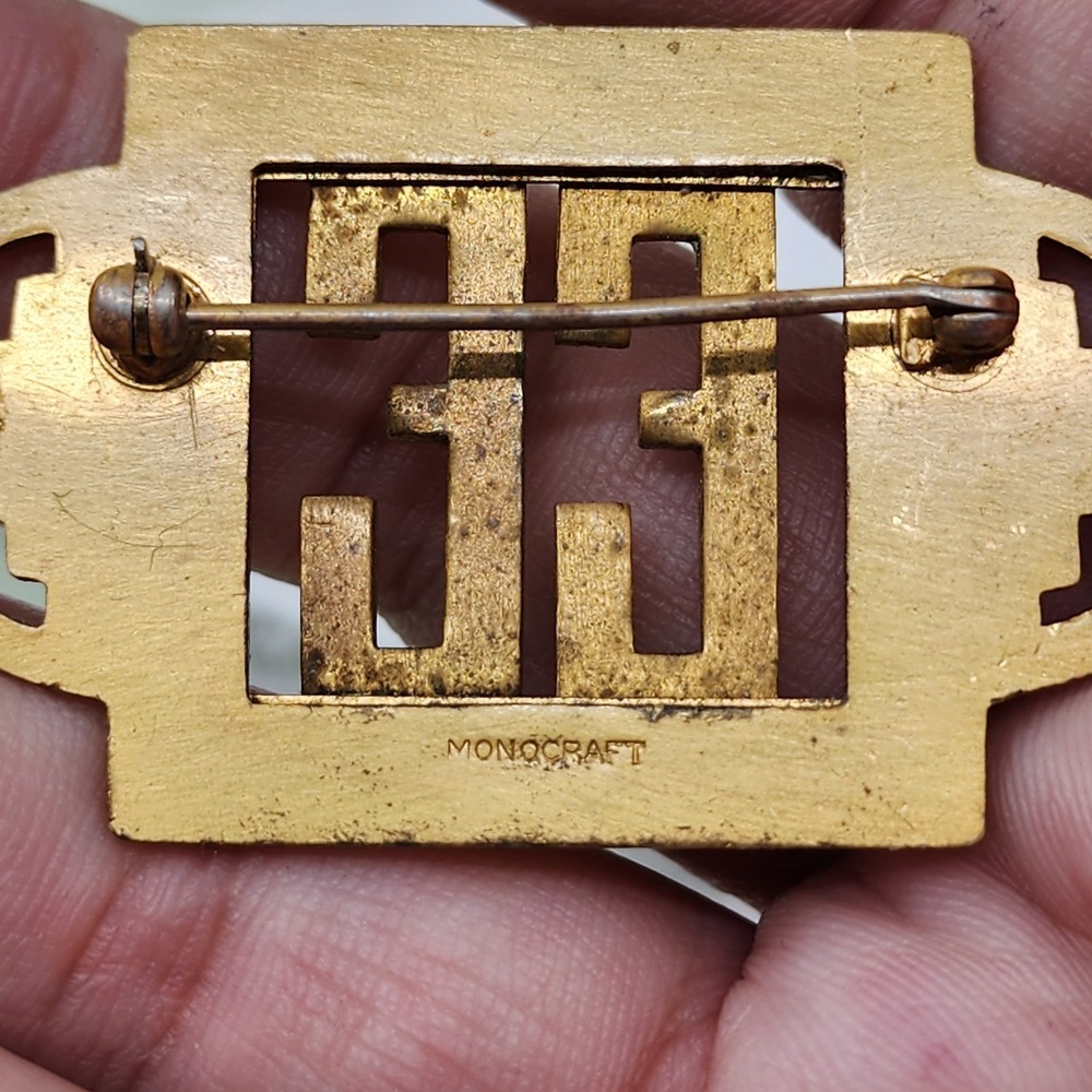 Monocraft Vintage 1930 Gold Tone Green Glass Geometric Art Deco Brooch Pin Retro - Picture 5 of 9